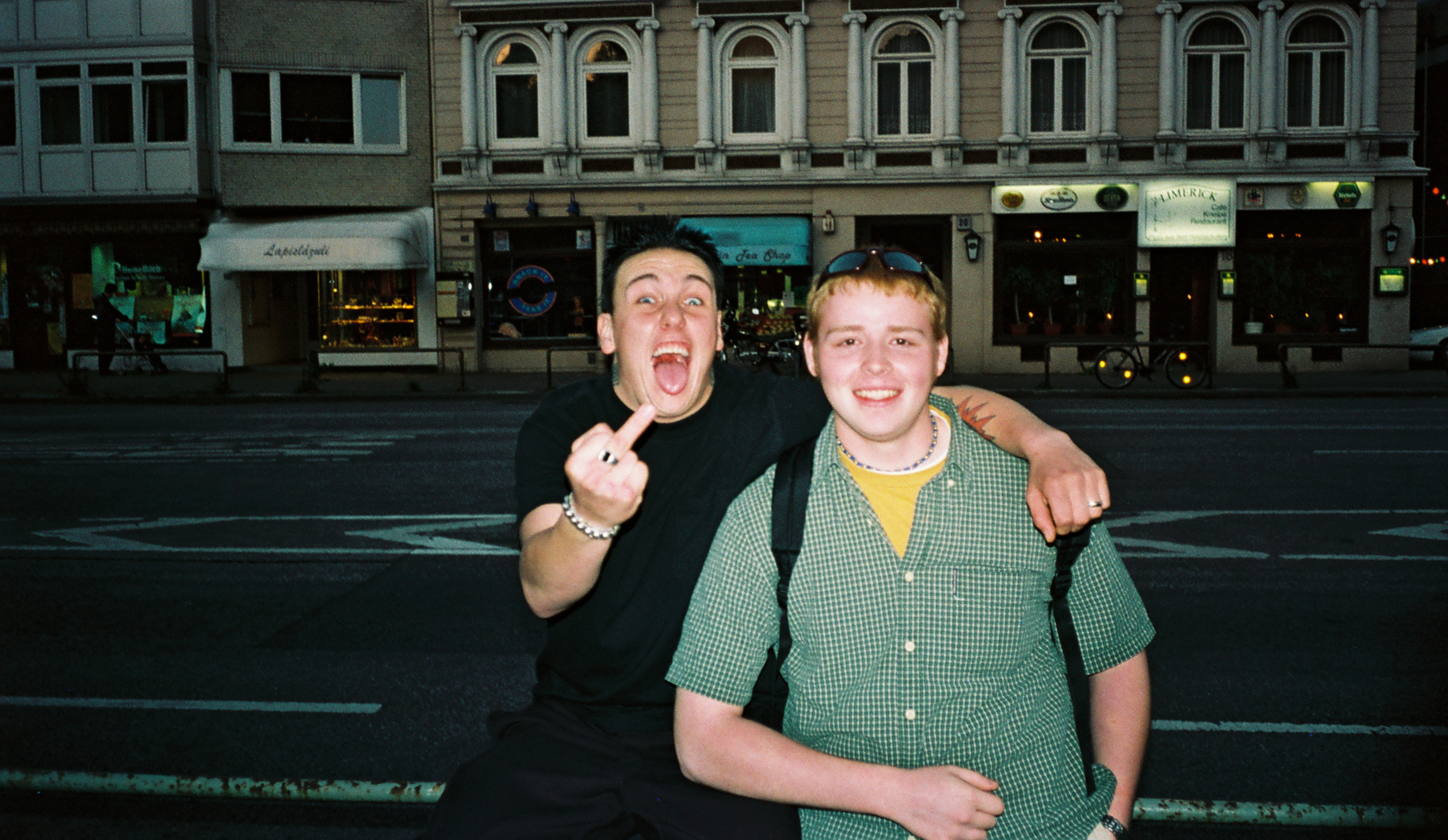 Meeting Papa Roach on tour in Hamburg Germany