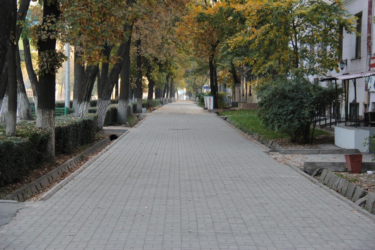 Bishkek Photo Tour - A Morning in Kyrgyzstan's Capital City