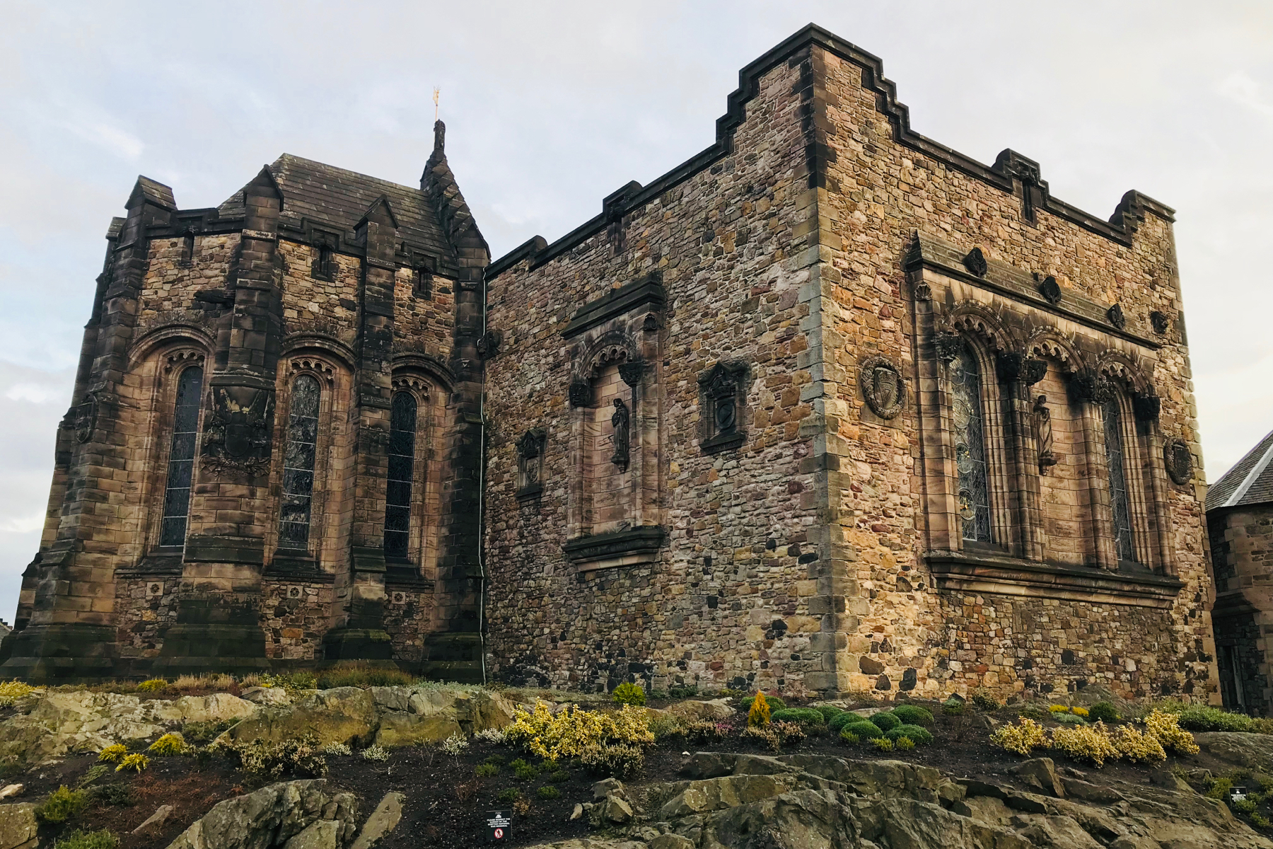 The outside of the Scottish National War Memorial
